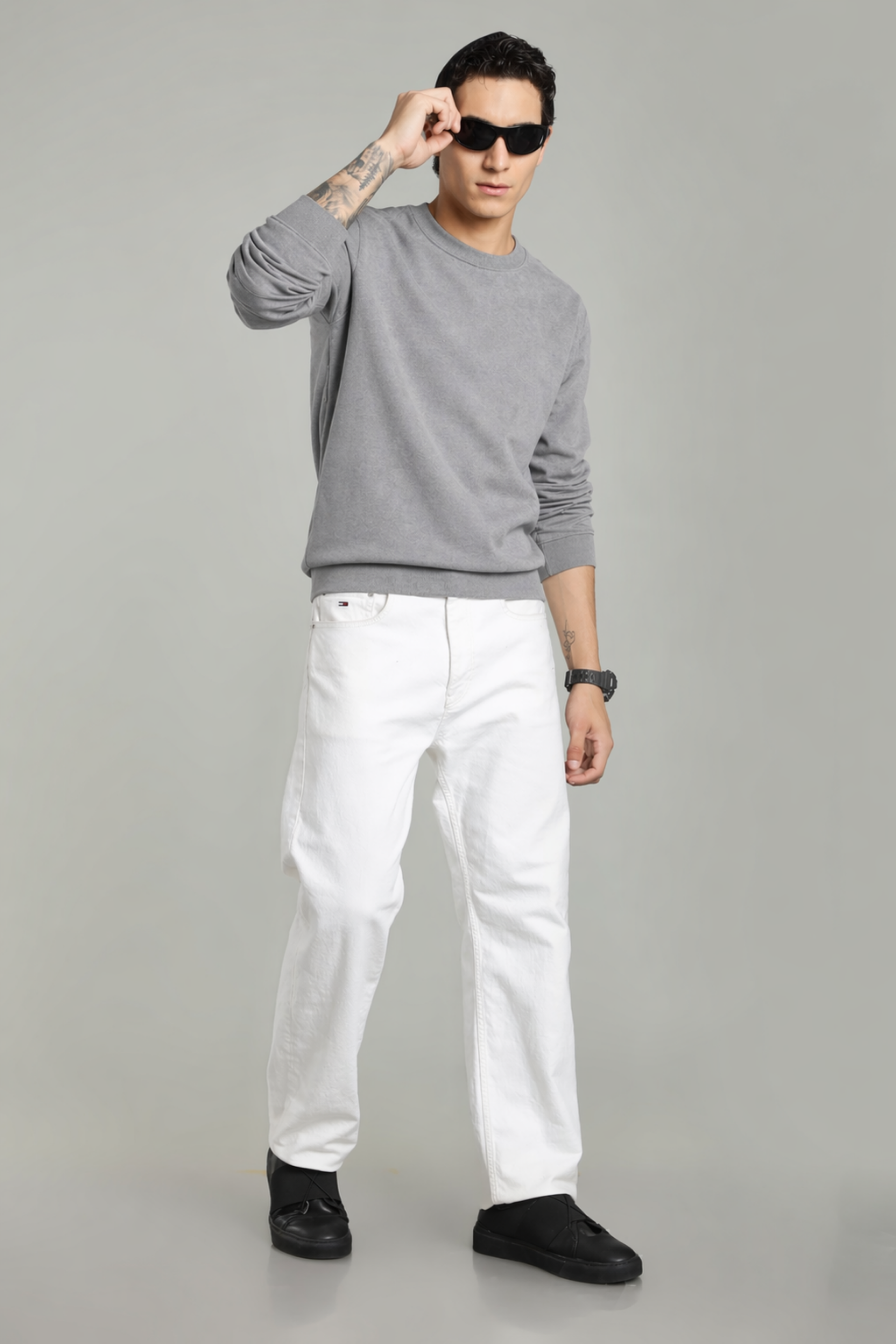 Dark Grey Solid Sweatshirt